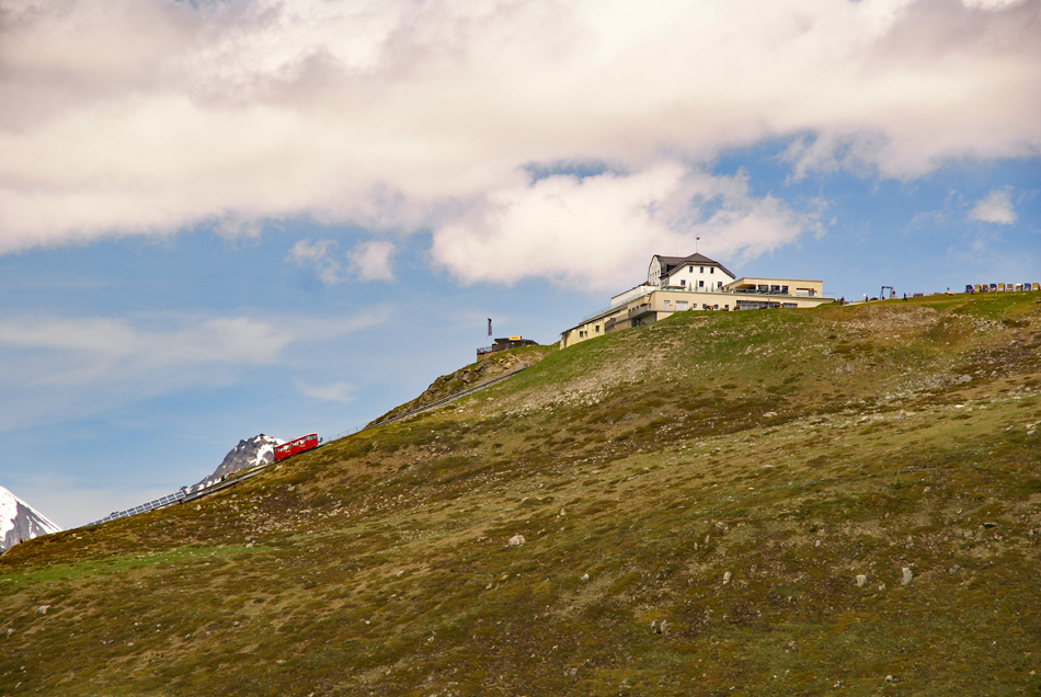 Muottas Muragl mit Standseilbahn