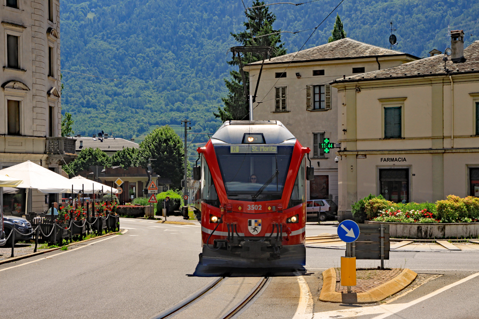 Tirano "Strassenbahn mit Allegra Triebzug"