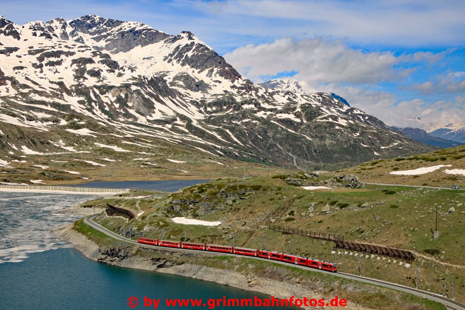Lago Bianco mit Zug nach Tirano
