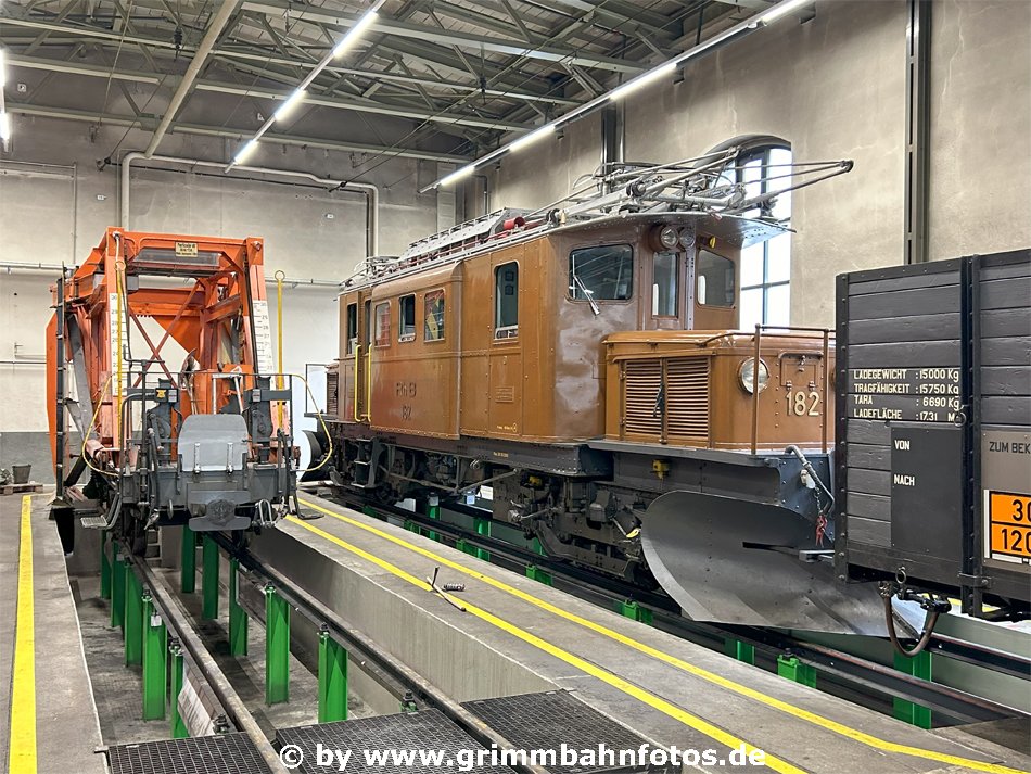Berninakrokodil RhB 182