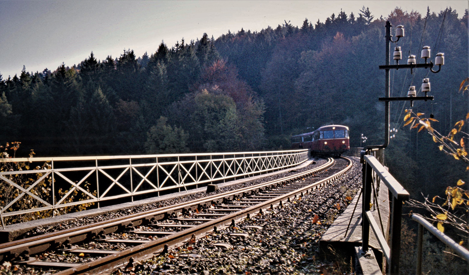 798 auf dem Mackenheimer Viadukt