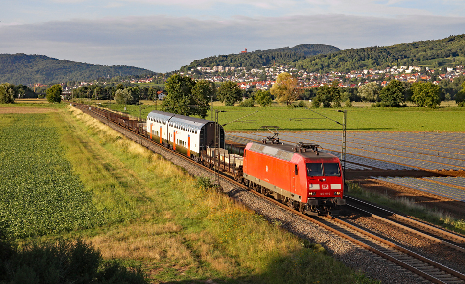 145 011 mit SBB Wagen an der Bergstraße