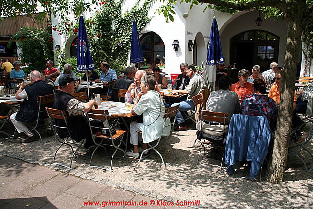 Biergarten "Weisses Braeuhaus"