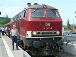 Seniorchef und Diellok BR 218 387