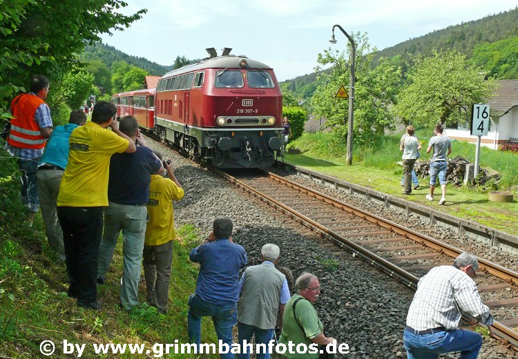 Schöllenbach-Hesseneck - Fans beim Fuzzen