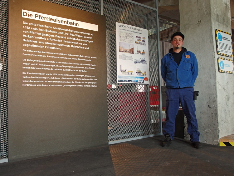 Alex Frim unser Fremdenführer im Museum Ampflwang