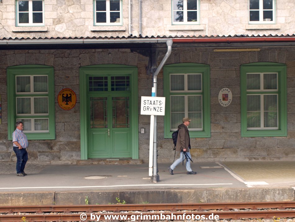 Grenzgänger am Bhf Bayerisch Eisenstein