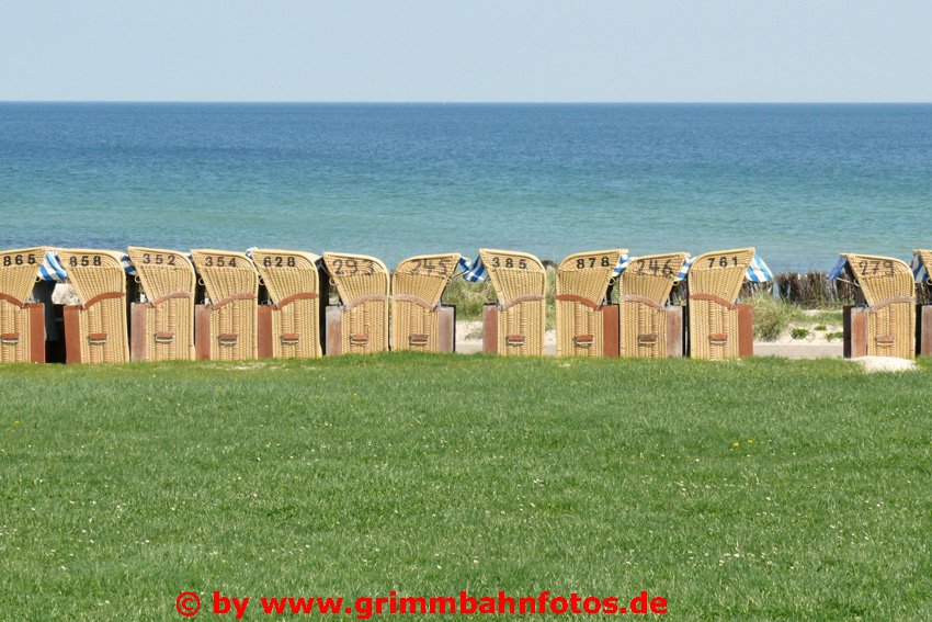 Strandkörbe in Parkstellung