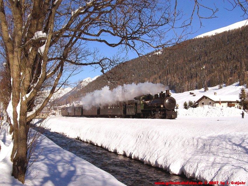 RhB Dampflok 107  DAVOS Islen