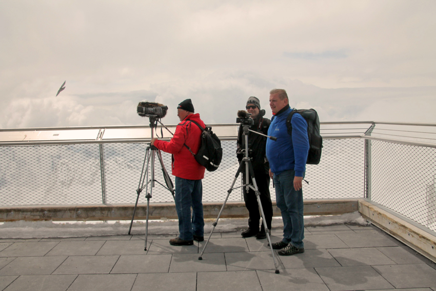 Grimm (Film-) Team in luftiger Höhe