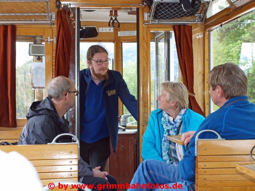 Fachsimpelei mit dem StraBa-Fahrer