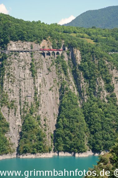 La Mure Bahn überm Stausee