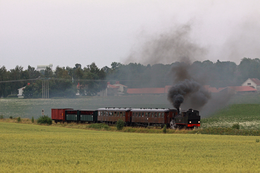 Dampfzug mit VGJ 4 bei Skara