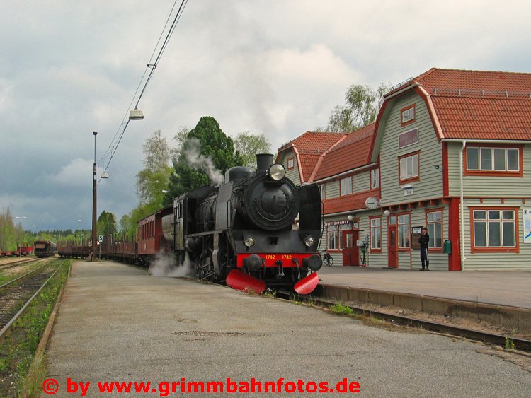 E 10  1742 im Bahnhof von Sveg