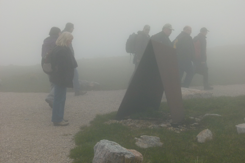 Gestalten im Nebel