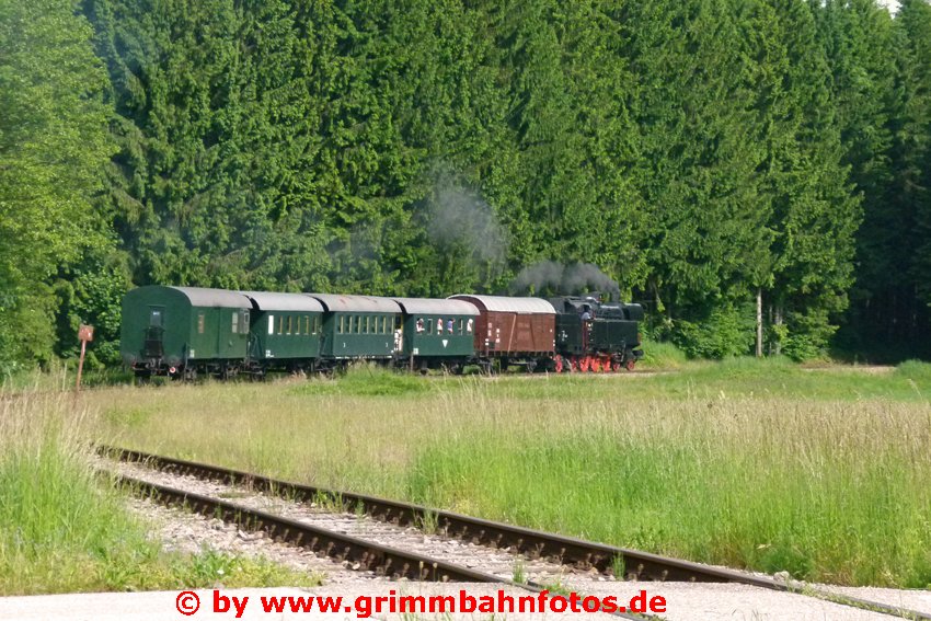 78 618, Charterzug von Hinten