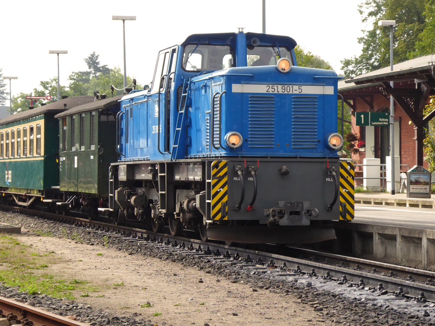 Diesellok 251 901 der Press in Putbus auf Rügen